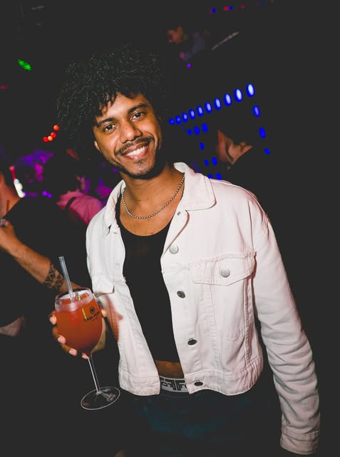 SÁBADO | AMNÉSIA @opaesqueci