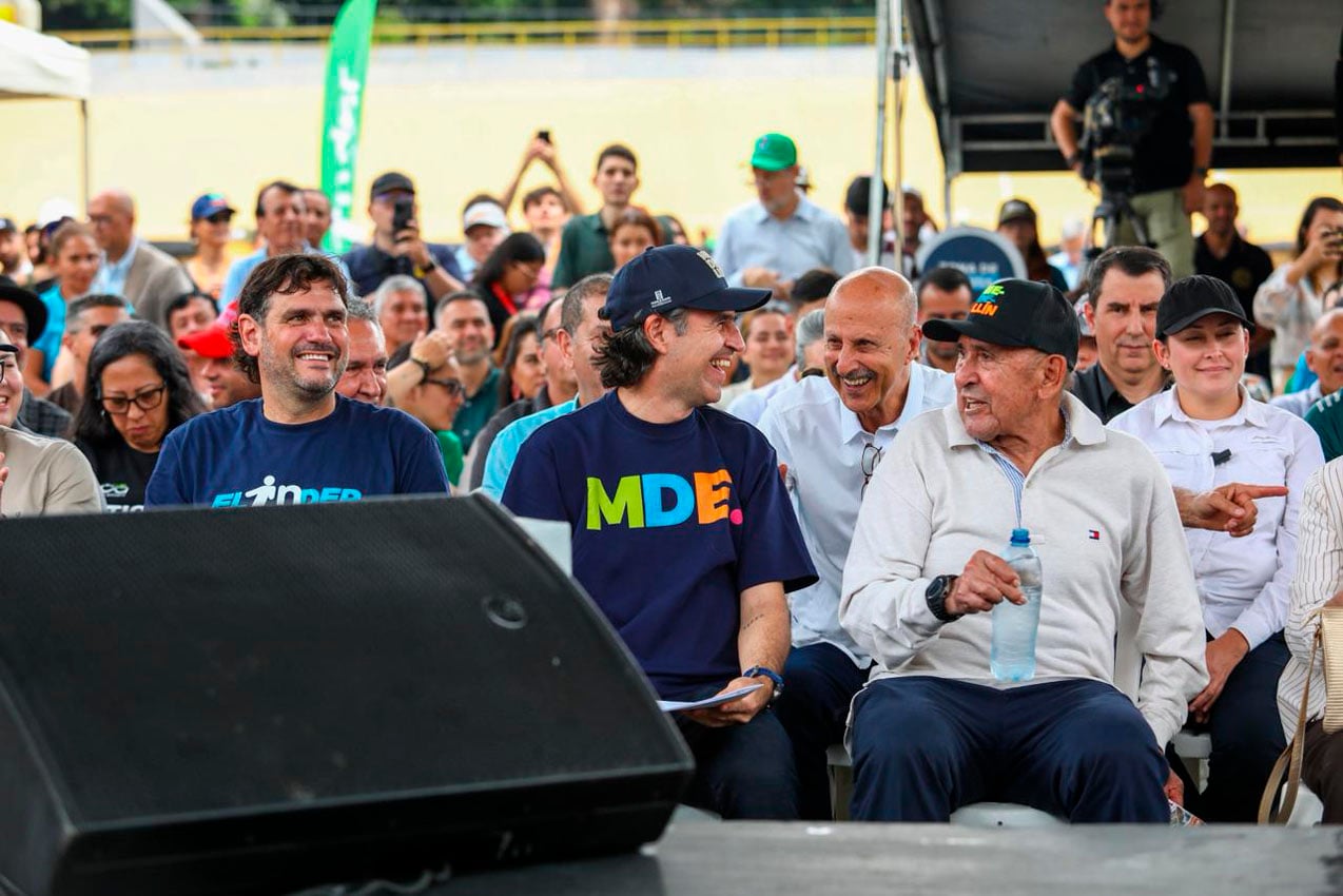 Homenaje a Martín Emilio Cochise Rodríguez y obras en el velódromo