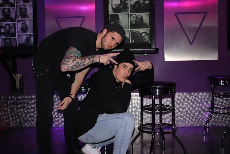Celebrities Nightclub Bars & Clubs in Vancouver – GayOut Guide