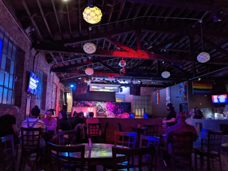 The Fountainhead Pub Bars & Clubs in Vancouver – GayOut Guide
