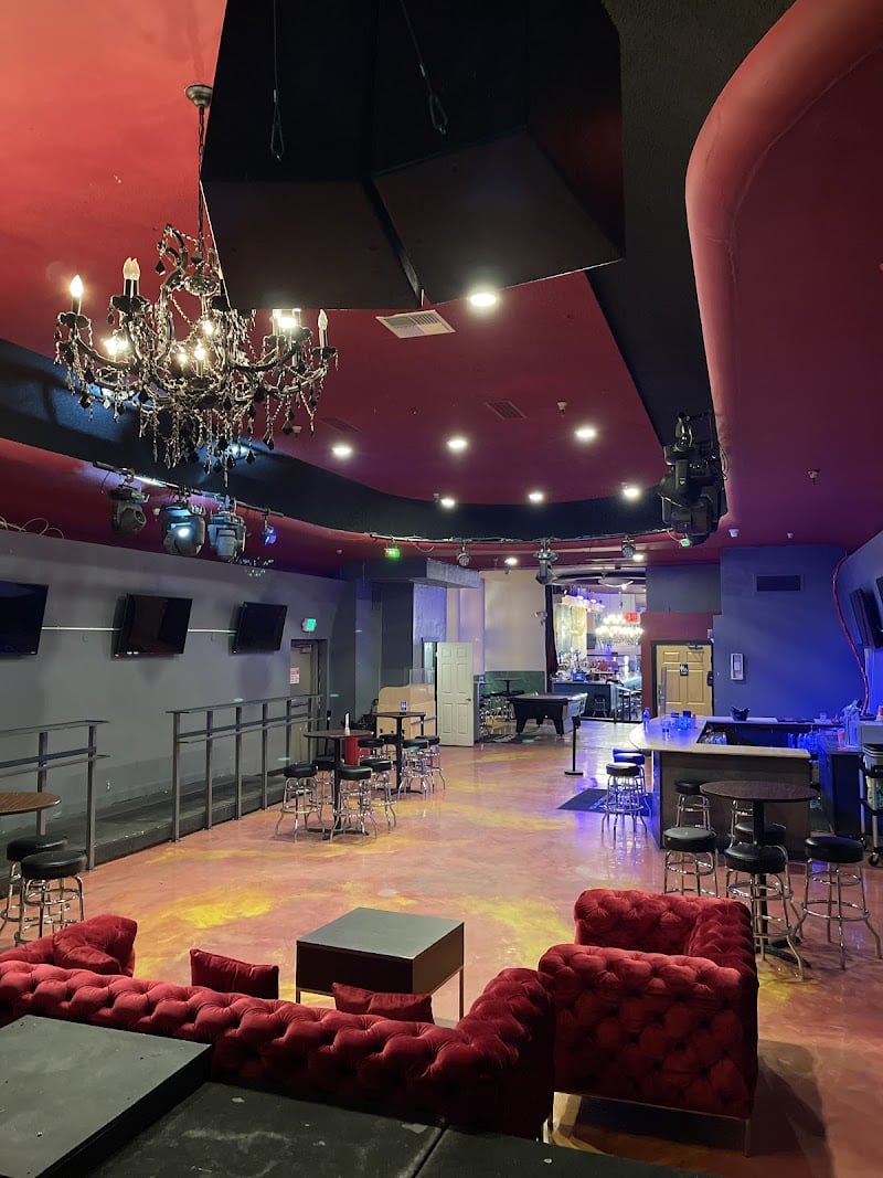 Bar 501 Bars & Clubs in Toronto – GayOut Guide