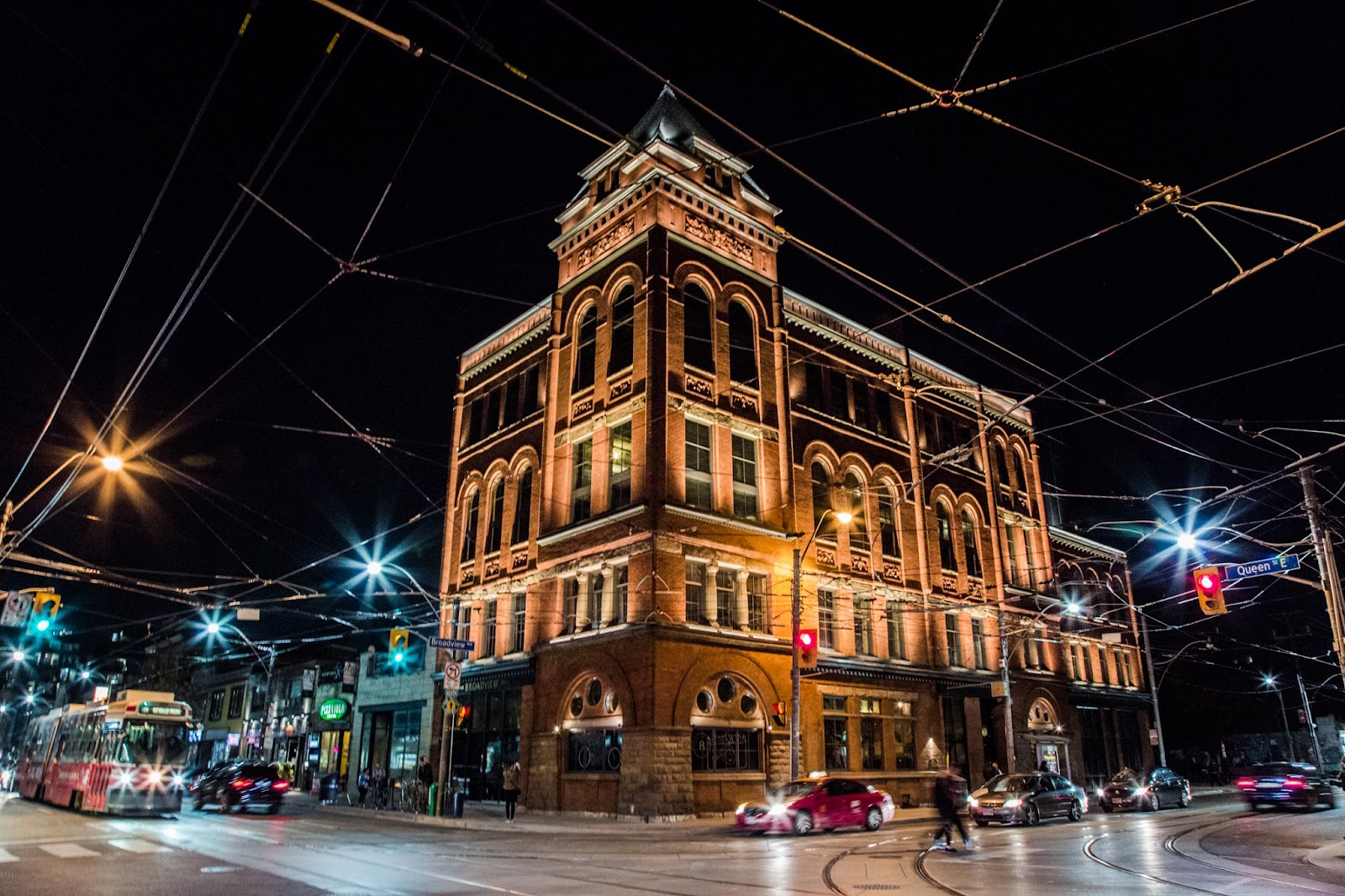 מלון The Broadview Hotels in Toronto – GayOut Guide