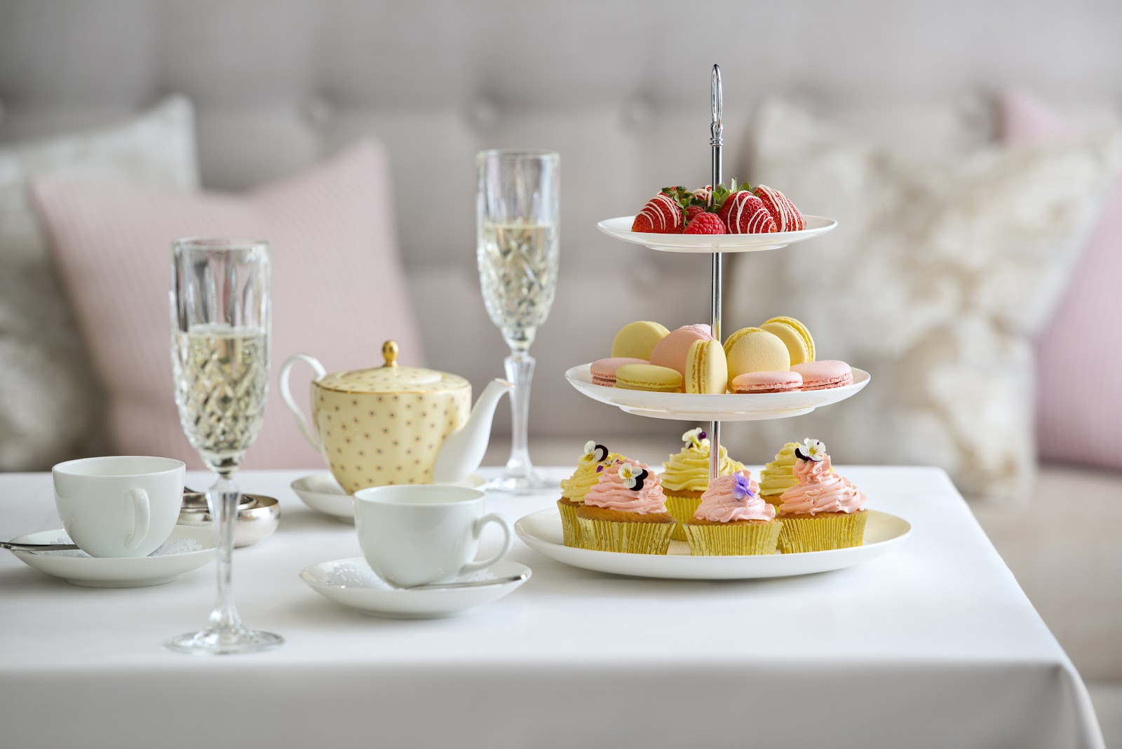 Hotel Mayfair Hotels in Adelaide – GayOut Guide