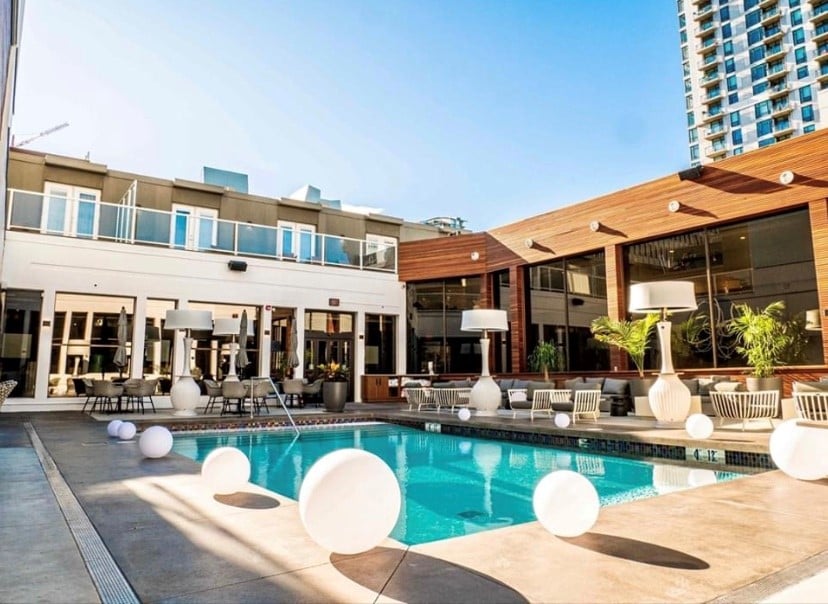 Hotel Arts Hotels in Calgary – GayOut Guide