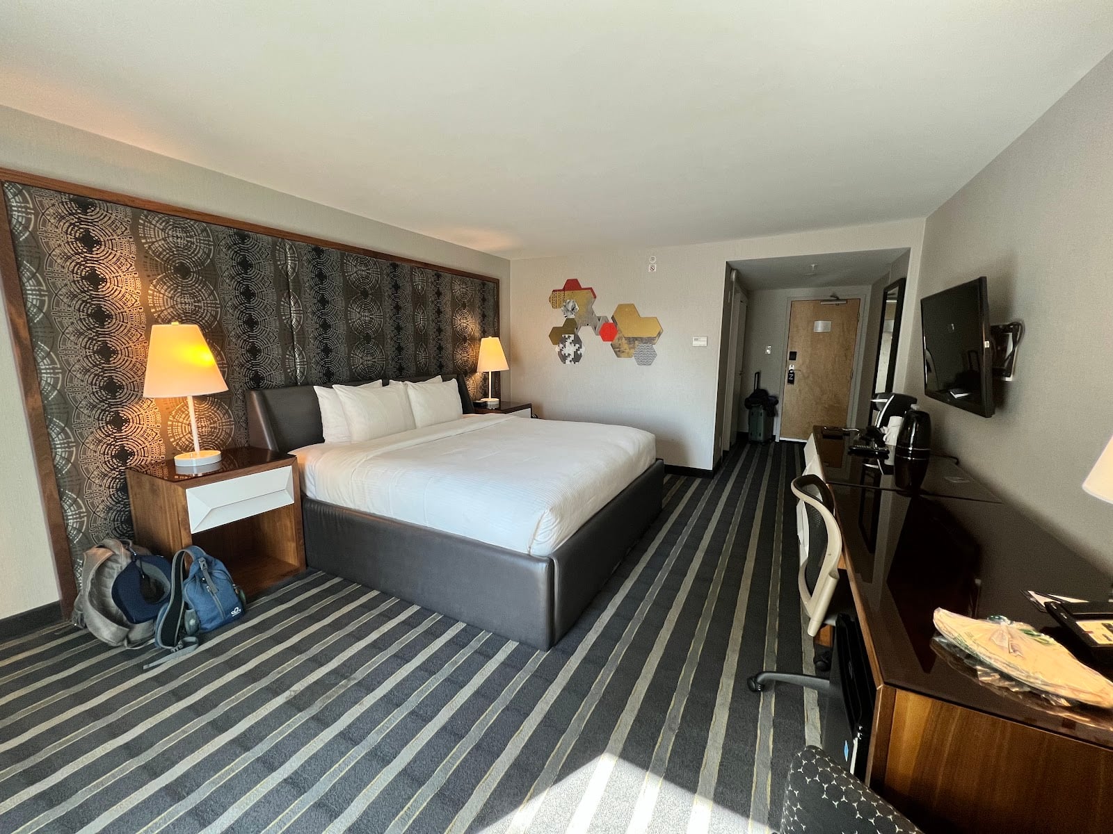 Hotel Arts Hotels in Calgary – GayOut Guide