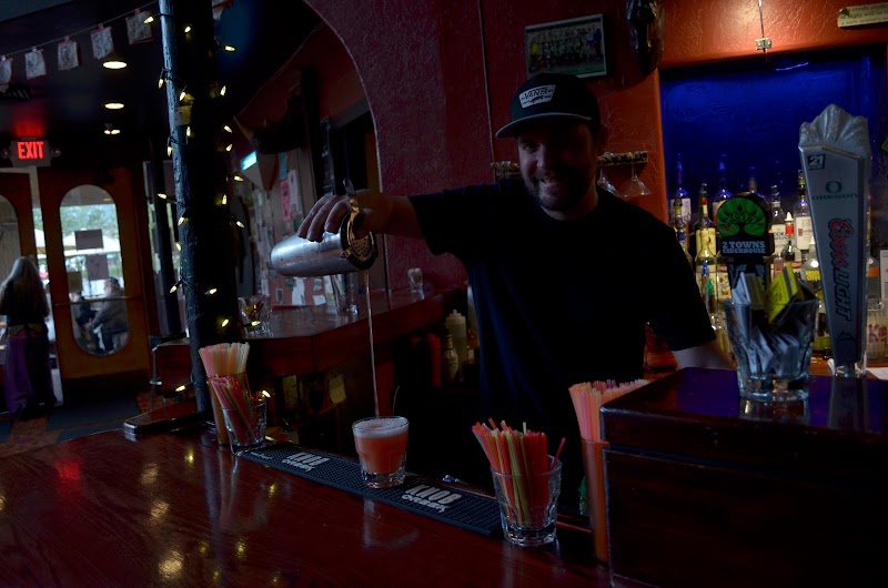 Antwerp Queer Arts Festival Bars & Clubs – GayOut Guide