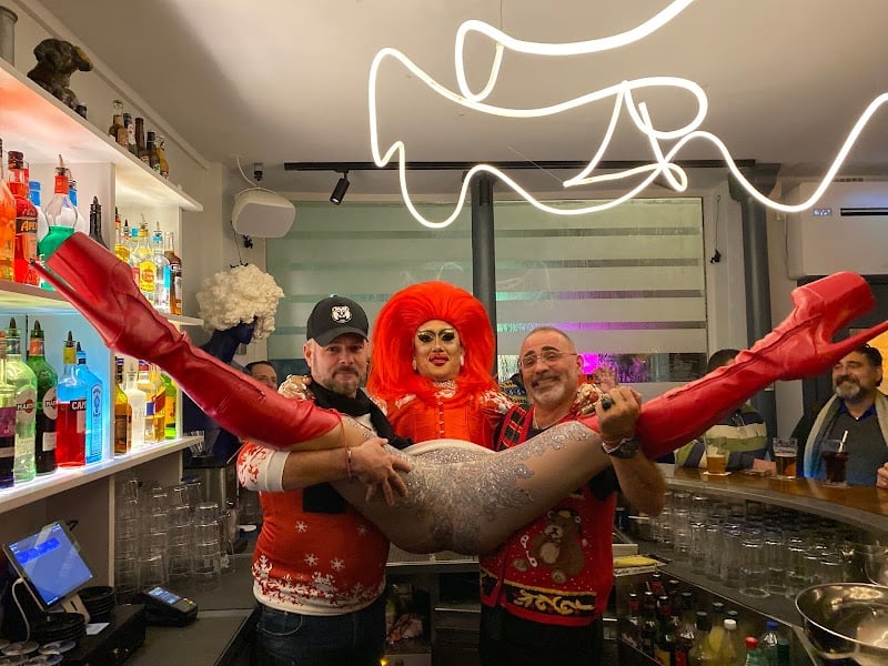 Porta Bar Bars & Clubs in Mykonos – GayOut Guide