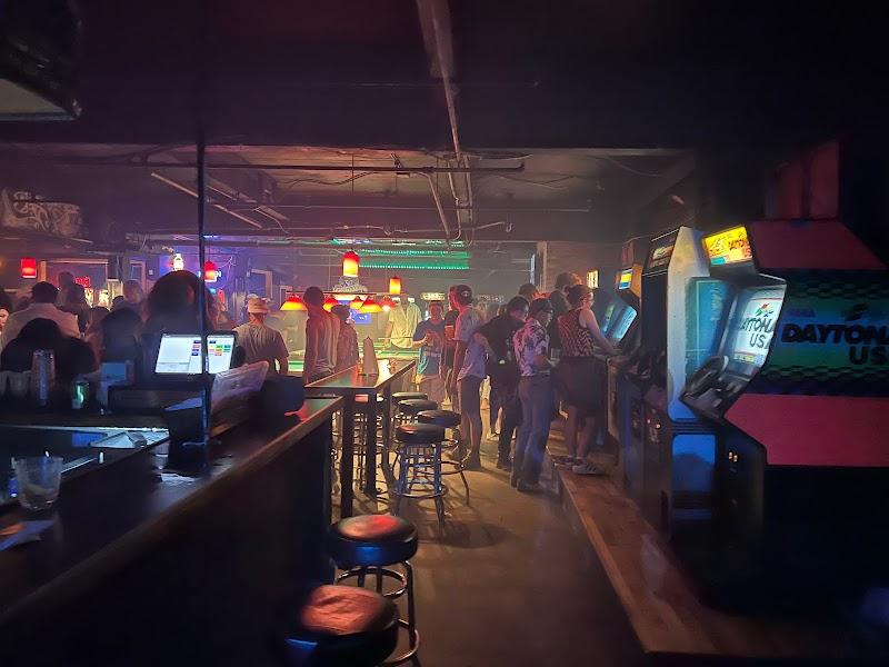 Fluid Bar Bars & Clubs in Split – GayOut Guide