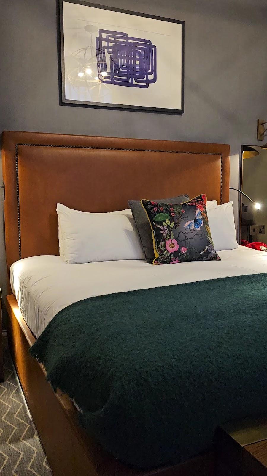 The Palace Hotel Manchester Hotels in Manchester – GayOut Guide