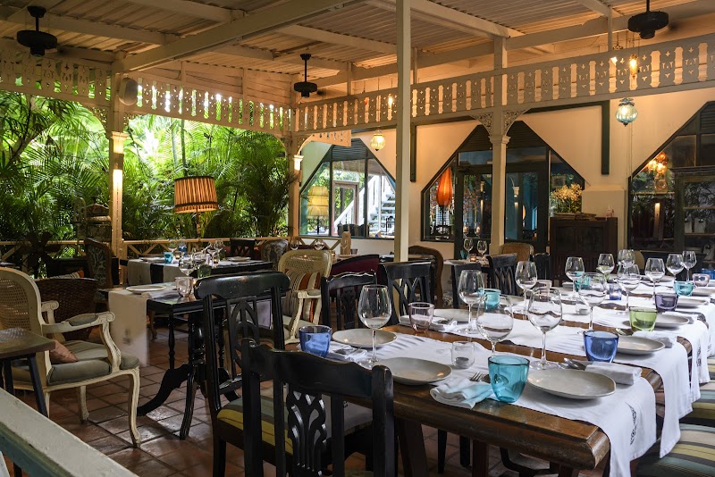 Issaya Restaurant Venue – GayOut Guide
