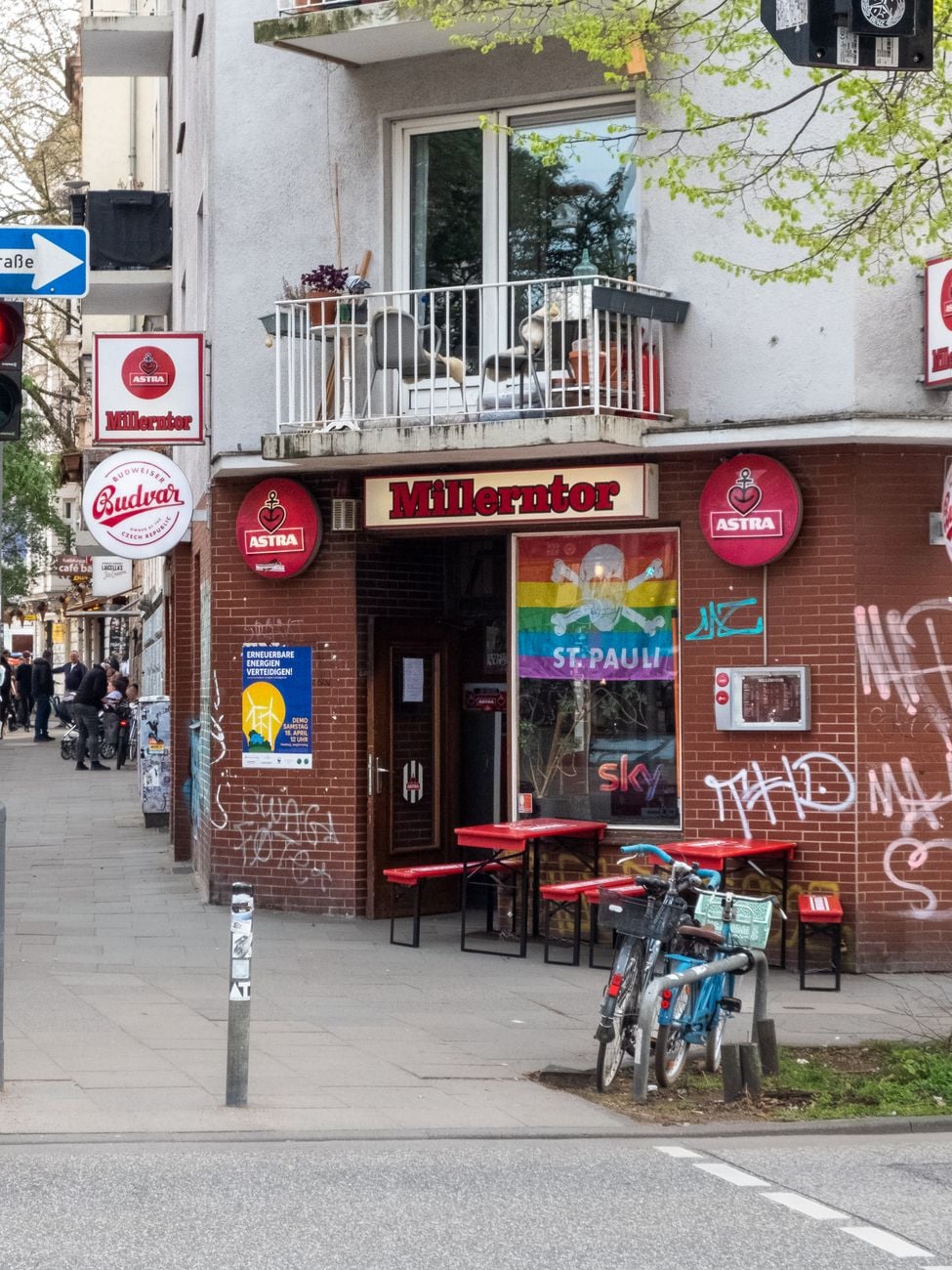 Bunt Bar