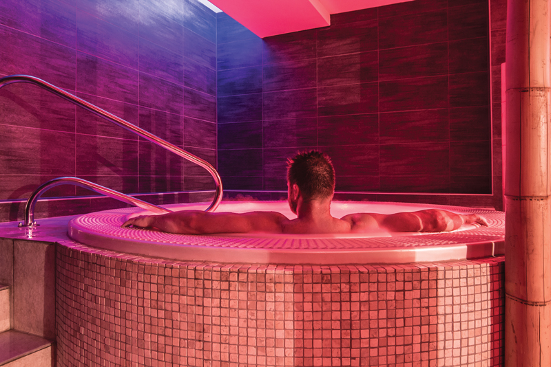 Radio Flora Entertainment in Hannover – GayOut Guide