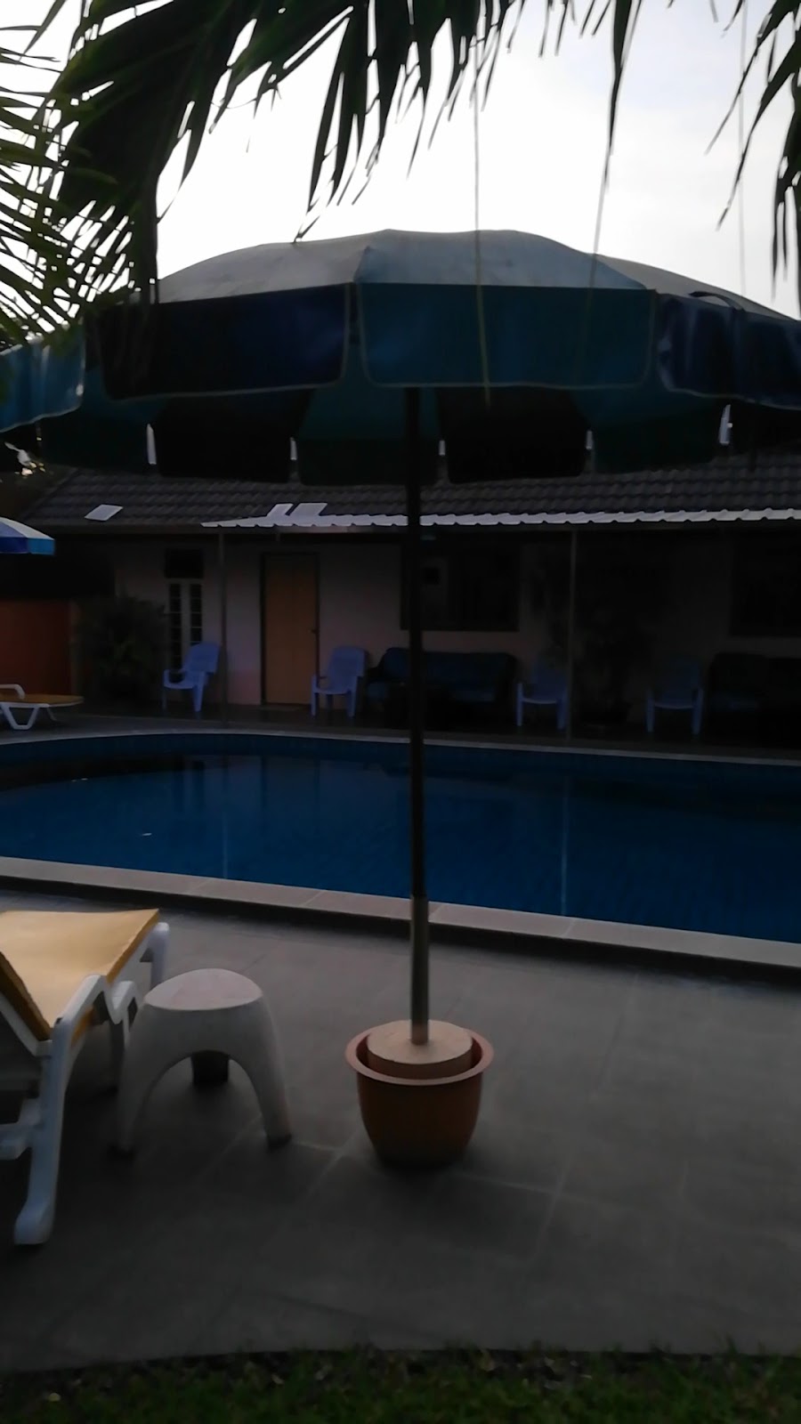Lonops Gay Paradise Hotels in Pattaya – GayOut Guide