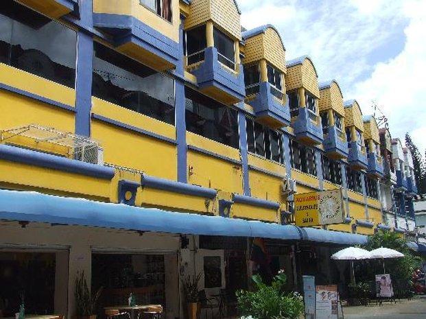 Aquarius Gay Guesthouse & Sauna Hotels in Tambon Patong – GayOut Guide
