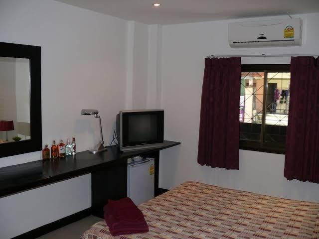 Aquarius Gay Guesthouse & Sauna Hotels in Tambon Patong – GayOut Guide