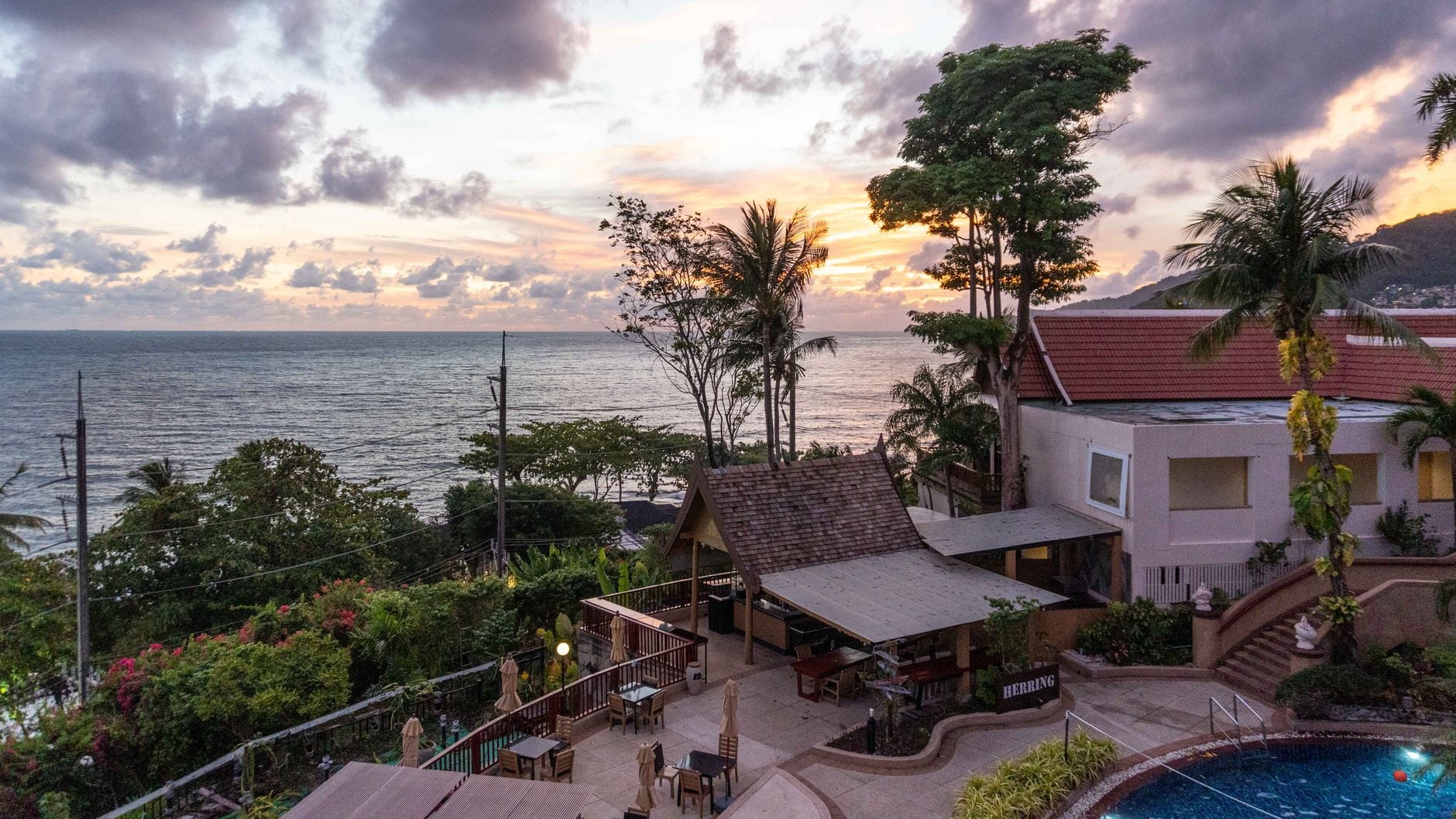 Fong Kaew and Baan Nang Fa Guesthouse