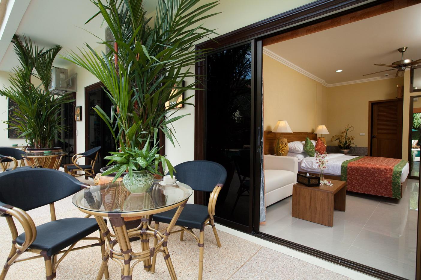Baan Souy Resort Hotels in Pattaya – GayOut Guide