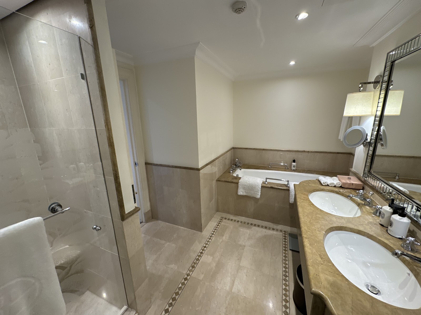 The Langham Sydney Hotels in Millers Point – GayOut Guide