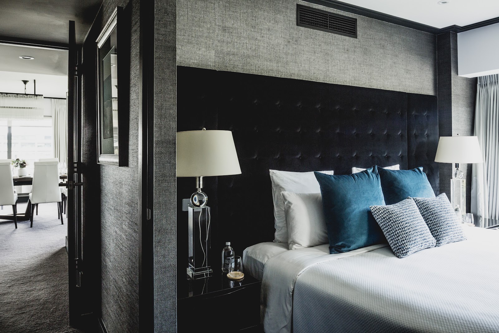Bolton Hotel Hotels in Wellington – GayOut Guide