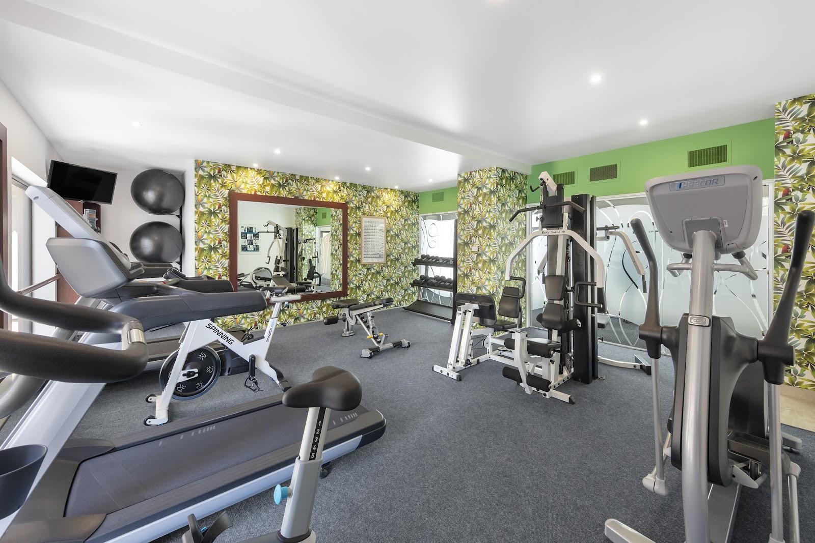 James Cook Hotel Grand Chancellor Hotels in Wellington – GayOut Guide
