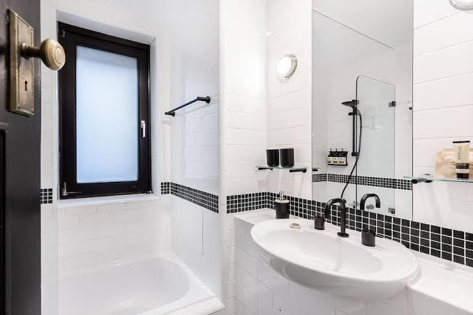 Regents Court Sydney Hotels in Potts Point – GayOut Guide