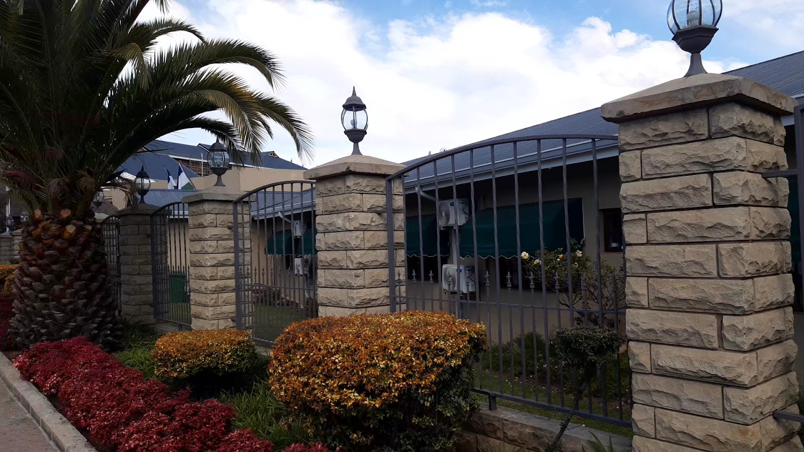 Lancer's Inn Hotels in Maseru – GayOut Guide