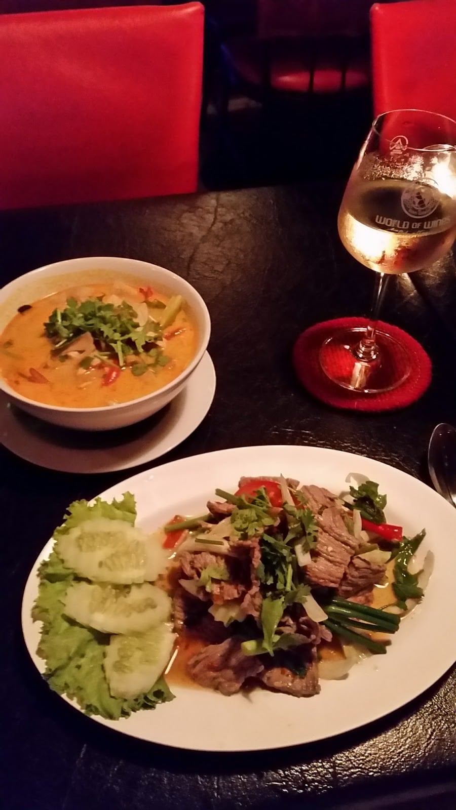 Telephone Pub Bars & Clubs in Bangkok – GayOut Guide