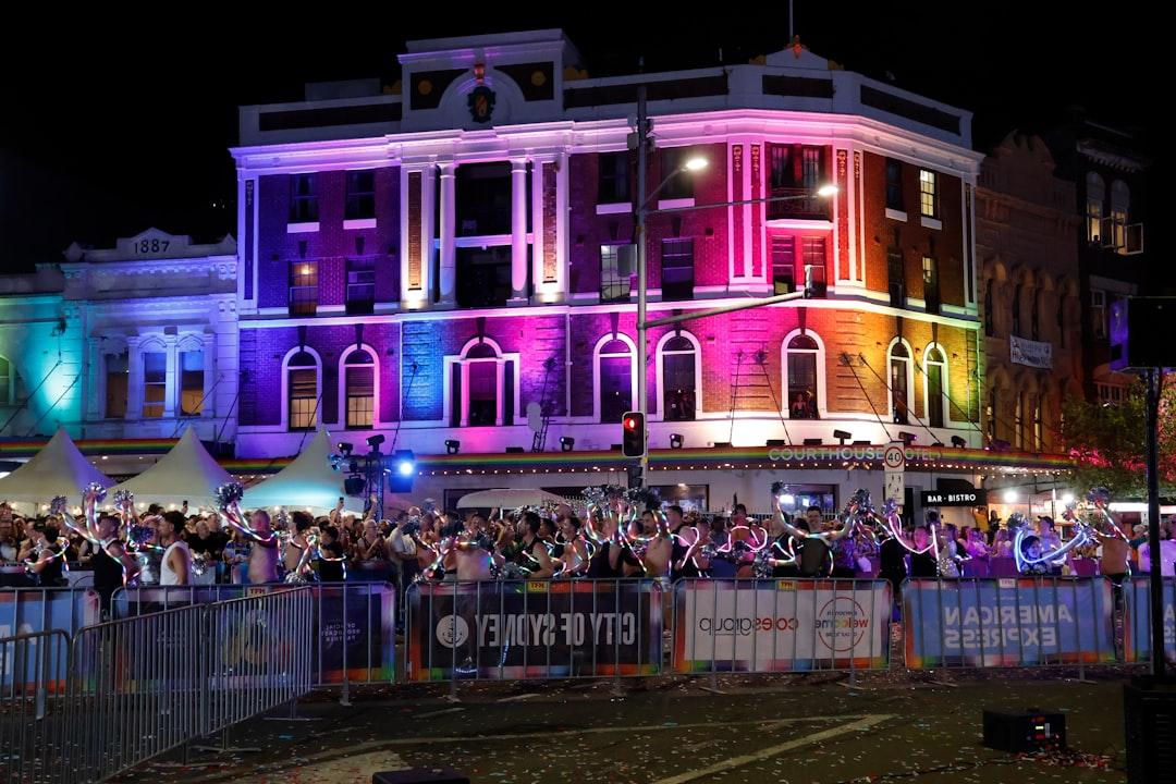 White Rabbit Bars & Clubs – GayOut Guide