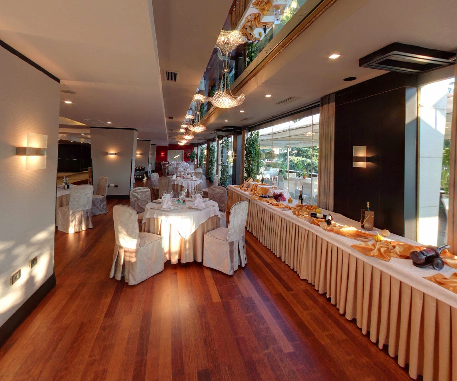 מלון Tirana International Hotels in Tirana – GayOut Guide