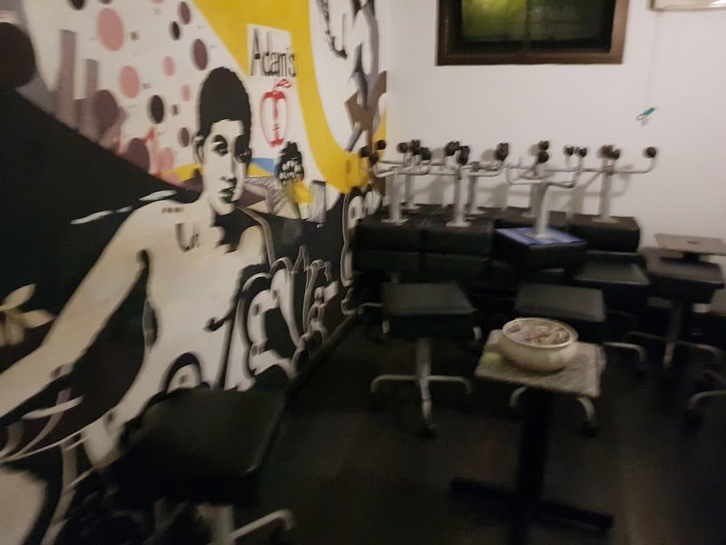 Minibar Ultra Lounge & Café Bars & Clubs in Chicago – GayOut Guide