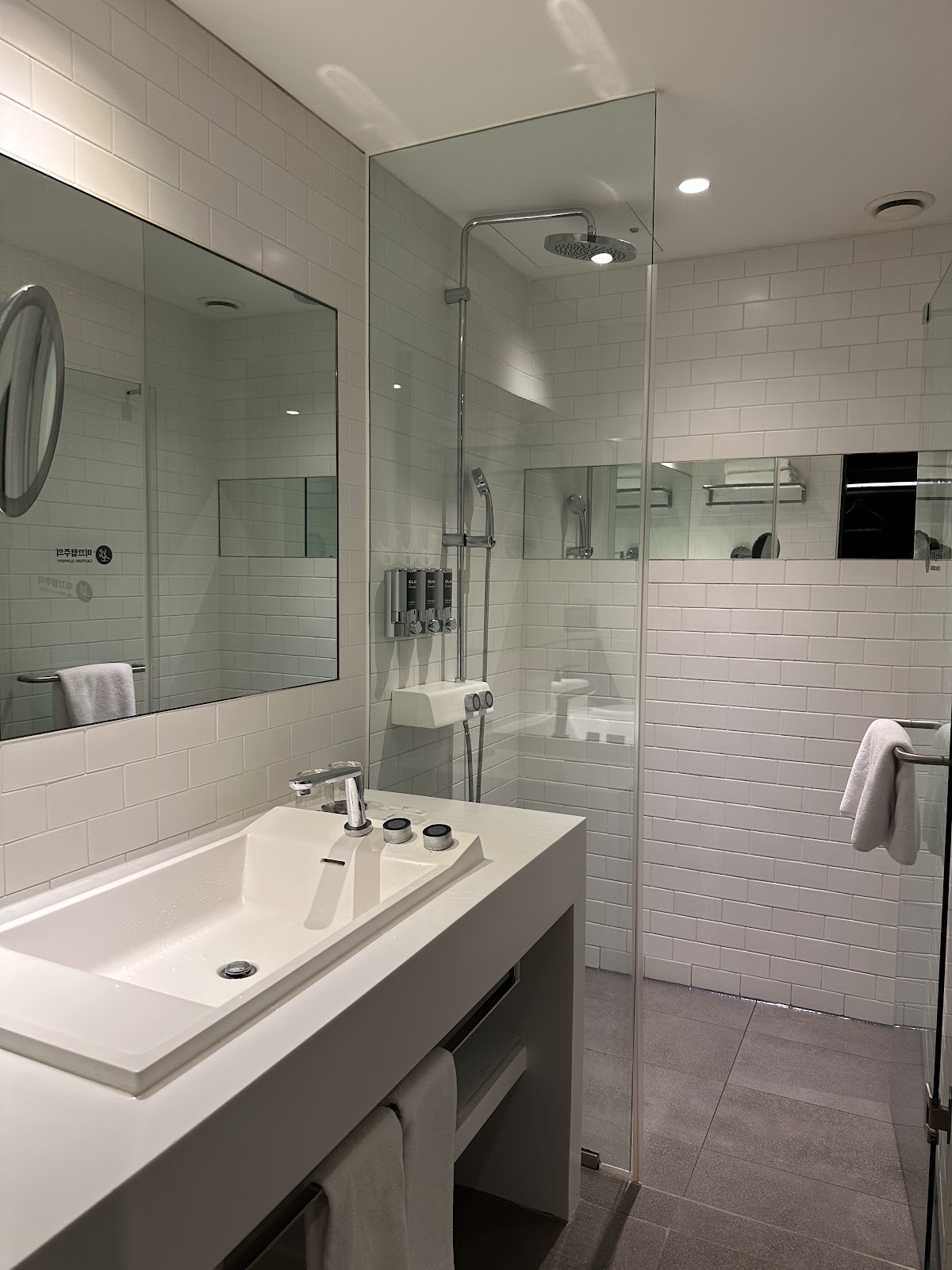 Glad Hotel Yeouido Seoul Hotels in Seoul – GayOut Guide