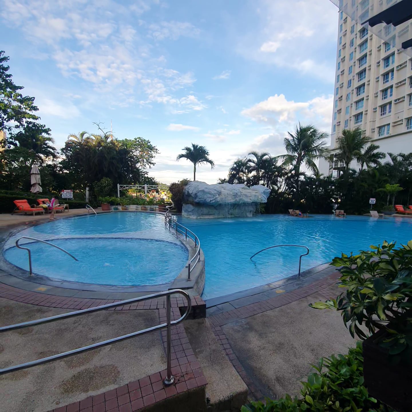 Marco Polo Plaza Cebu Hotels in Cebu City – GayOut Guide