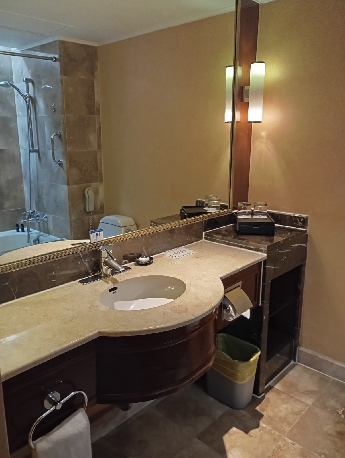 Marco Polo Plaza Cebu Hotels in Cebu City – GayOut Guide