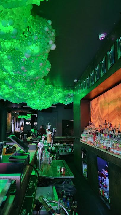 Progress Bar Bars & Clubs in Chicago – GayOut Guide