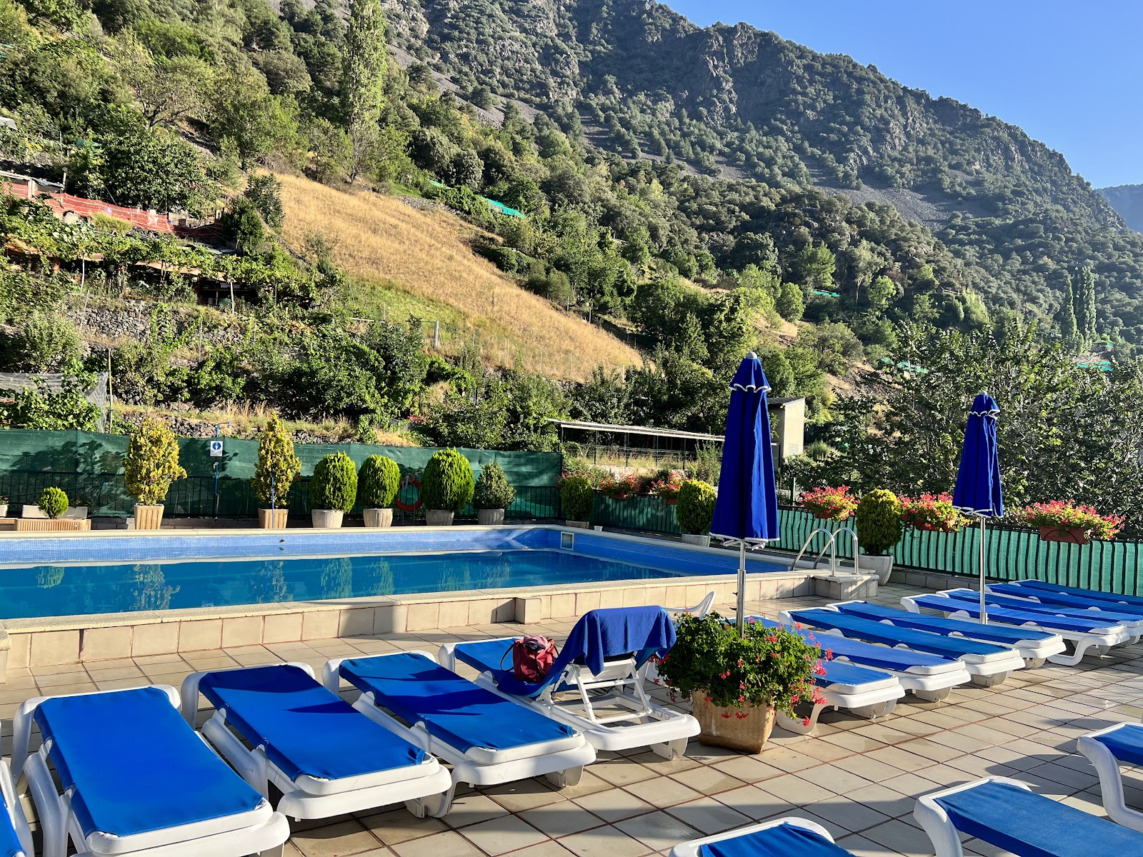 Hotel Pyr?n?es Hotels in Andorra la Vella – GayOut Guide