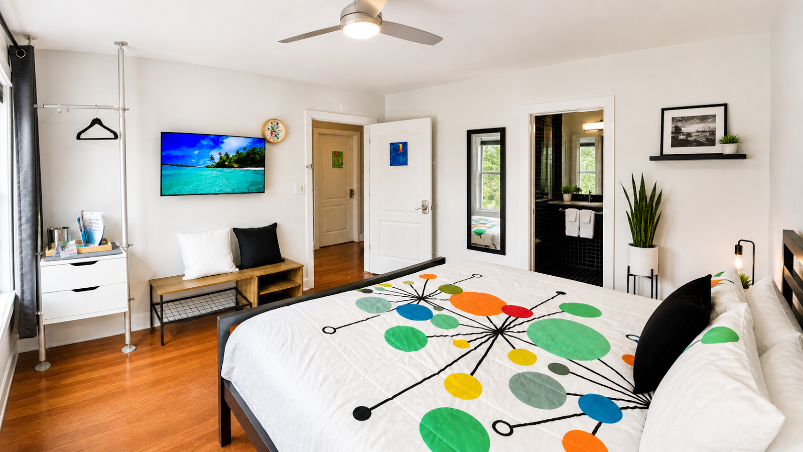 House 5863 Hotels in Chicago – GayOut Guide