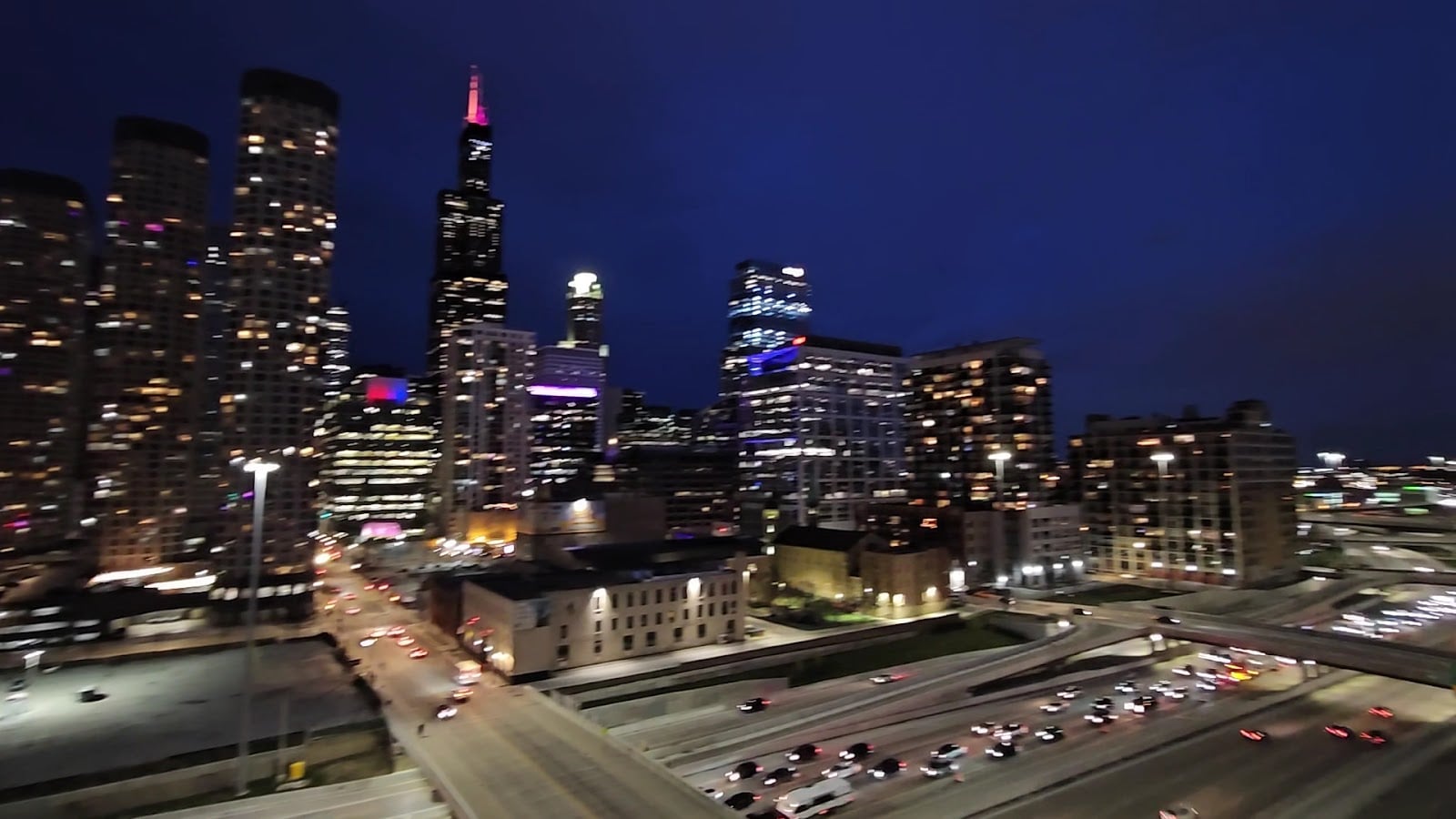 Crowne Plaza Chicago Metro Hotels in Chicago – GayOut Guide