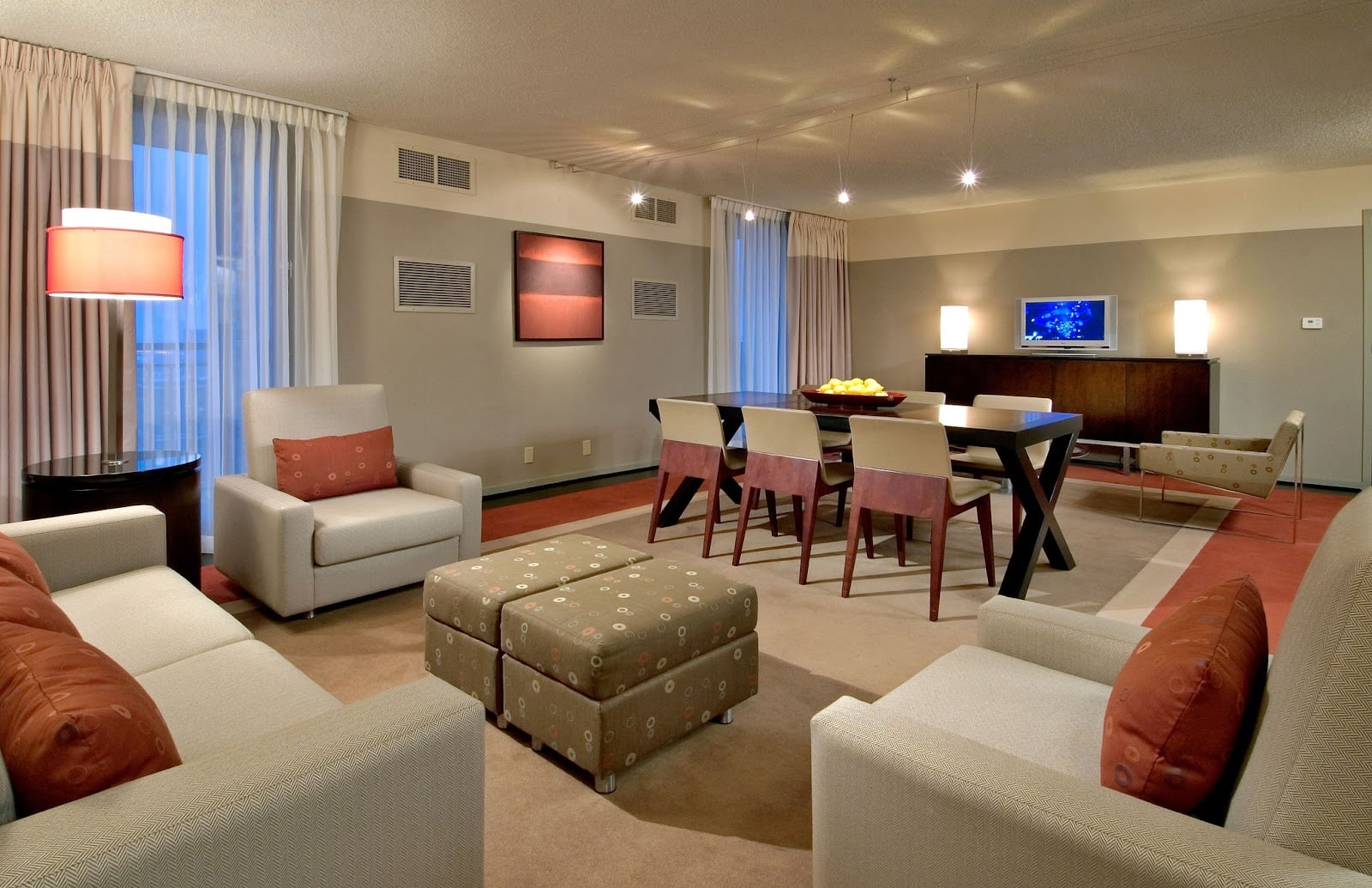 Crowne Plaza Chicago Metro Hotels in Chicago – GayOut Guide