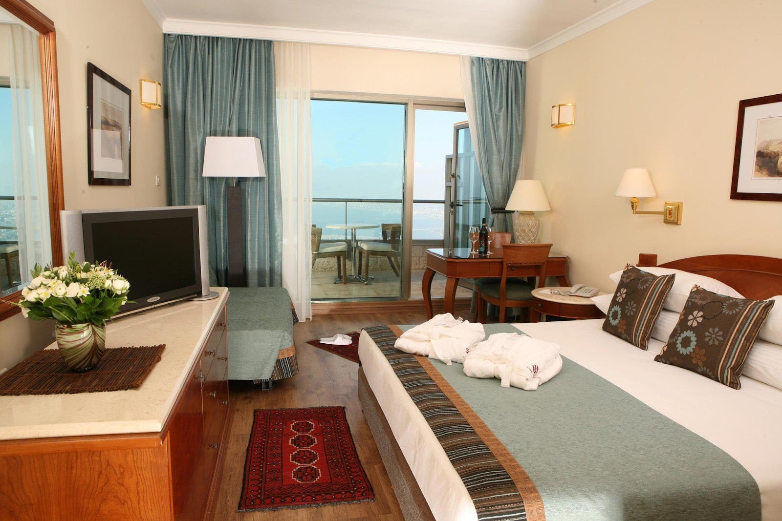 Crowne Plaza Haifa Hotels in Haifa – GayOut Guide