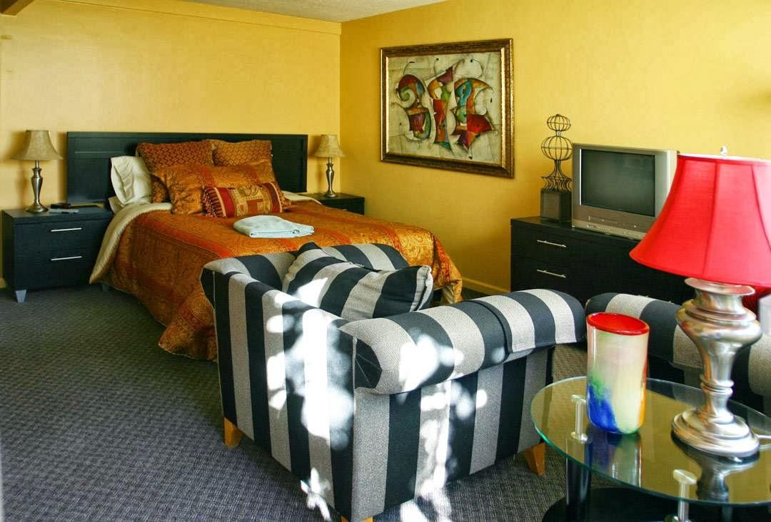 Triangle Inn Palm Springs Hotels in Palm Springs – GayOut Guide