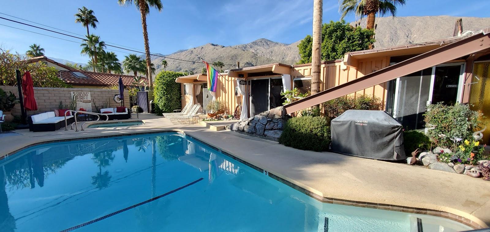 Triangle Inn Palm Springs Hotels in Palm Springs – GayOut Guide