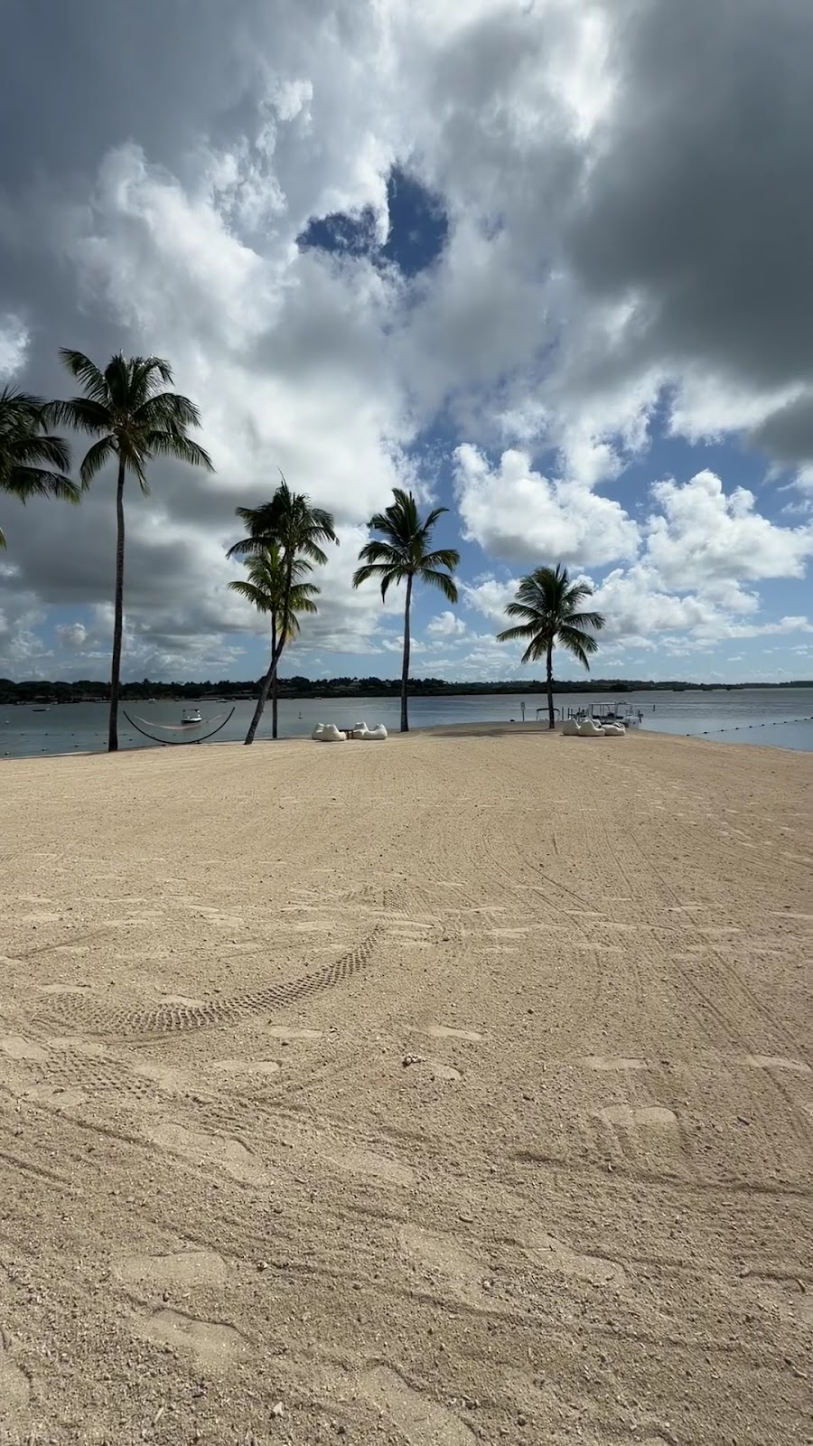Anahita Four Seasons Resort Mauritius Hotels in Port Louis – GayOut Guide