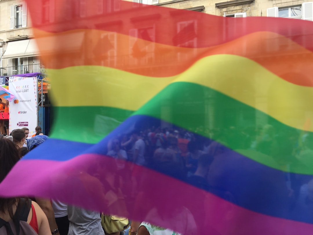 Dali Bar Bars & Clubs – GayOut Guide