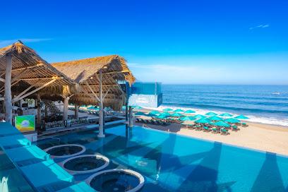 Mantamar Beach Club Bar & Grill. Hotels in Puerto Vallarta – GayOut Guide