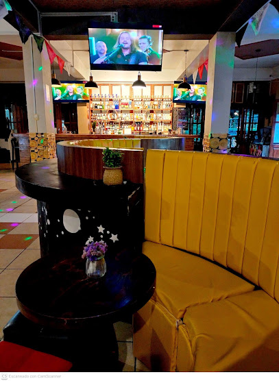 CUARTEL 21 by BARRA VITOCHO 19 Bars & Clubs in Aguas Calientes – GayOut Guide