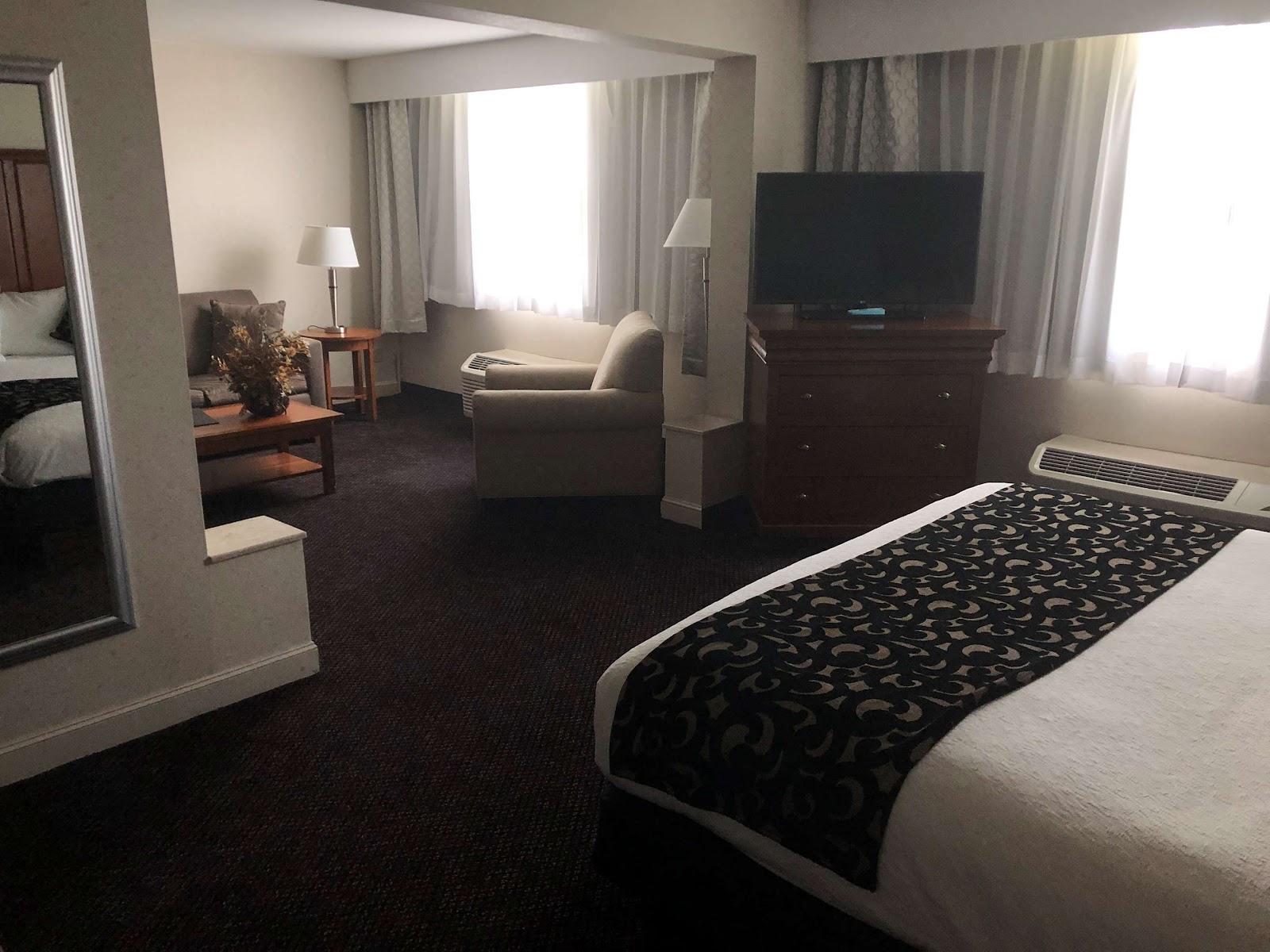 Hotel Best Western Plus Waterville Grand Hotels in Albion – GayOut Guide