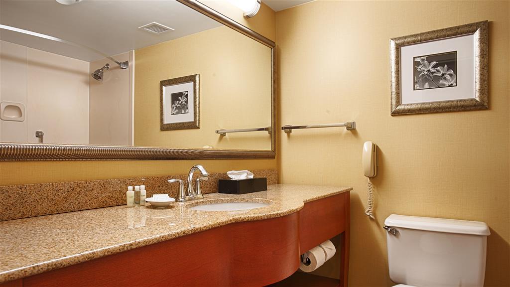 Hotel Best Western Plus Waterville Grand Hotels in Albion – GayOut Guide