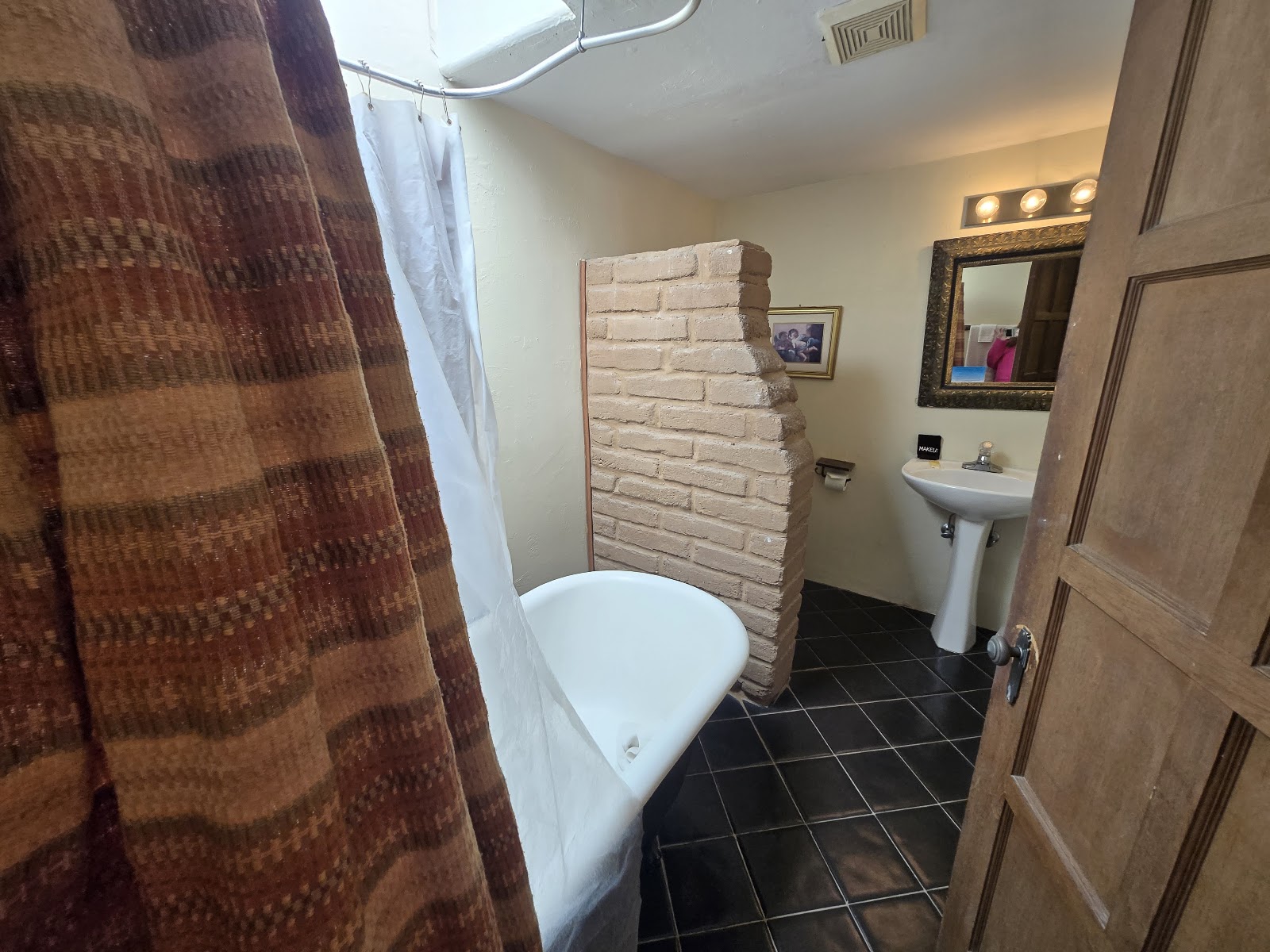 Casas de Suenos Old Town Historic Inn, Ascend Hotel Collection Hotels in Albuquerque – GayOut Guide