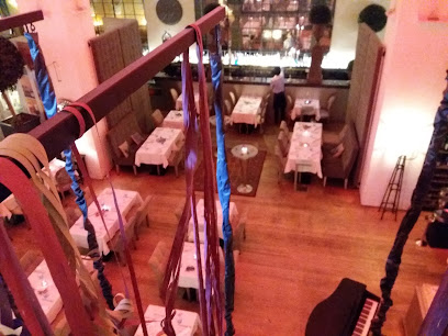 Aura Gay-Friendly Restaurants in Lisbon – GayOut Guide