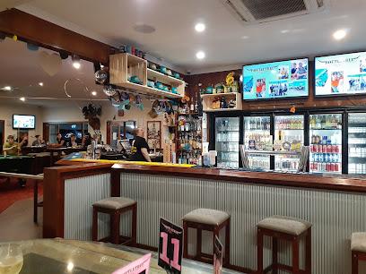 Bottletree Hotel Hotels in Amberley – GayOut Guide